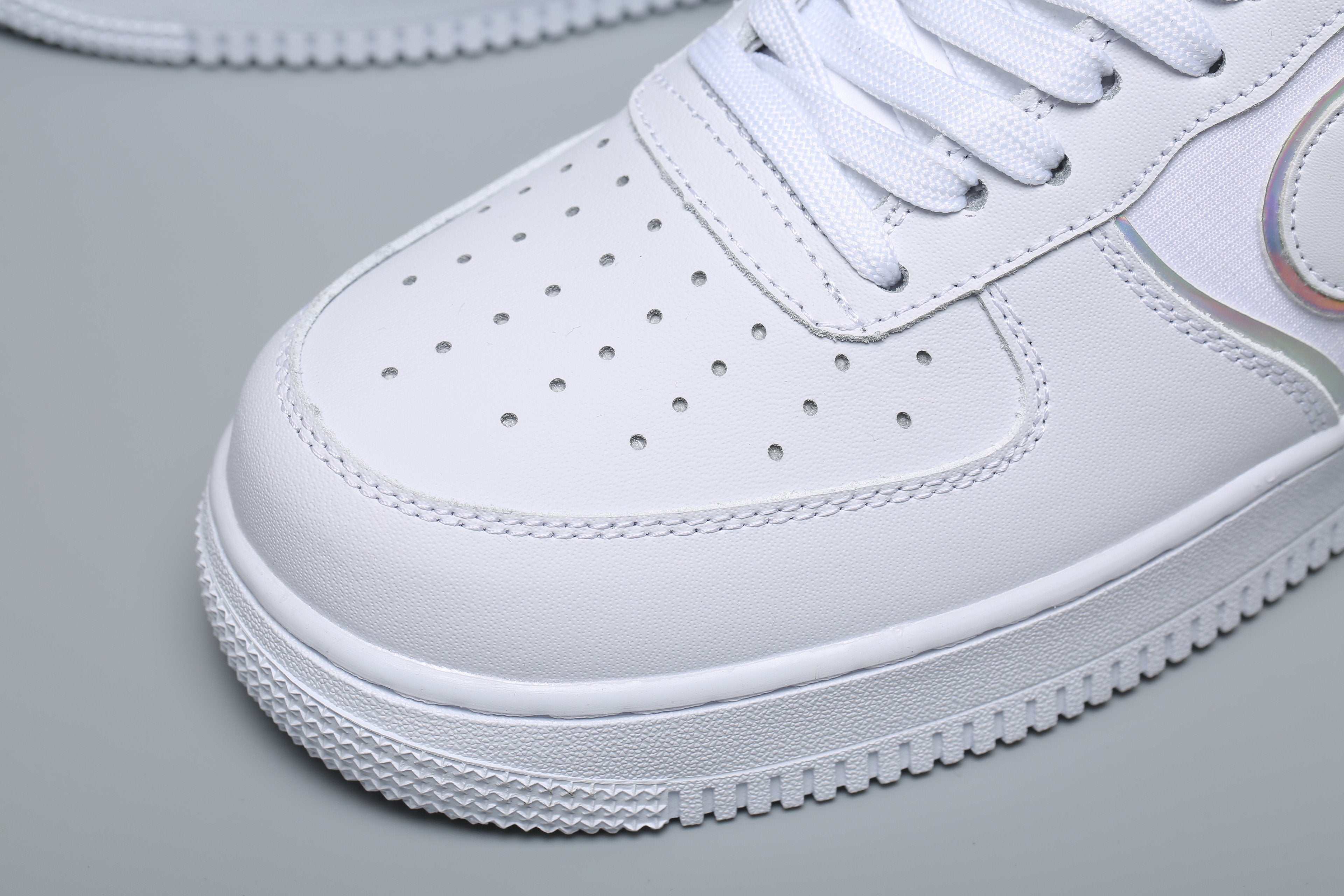 Air Force 1 07 LV8 All White AF1