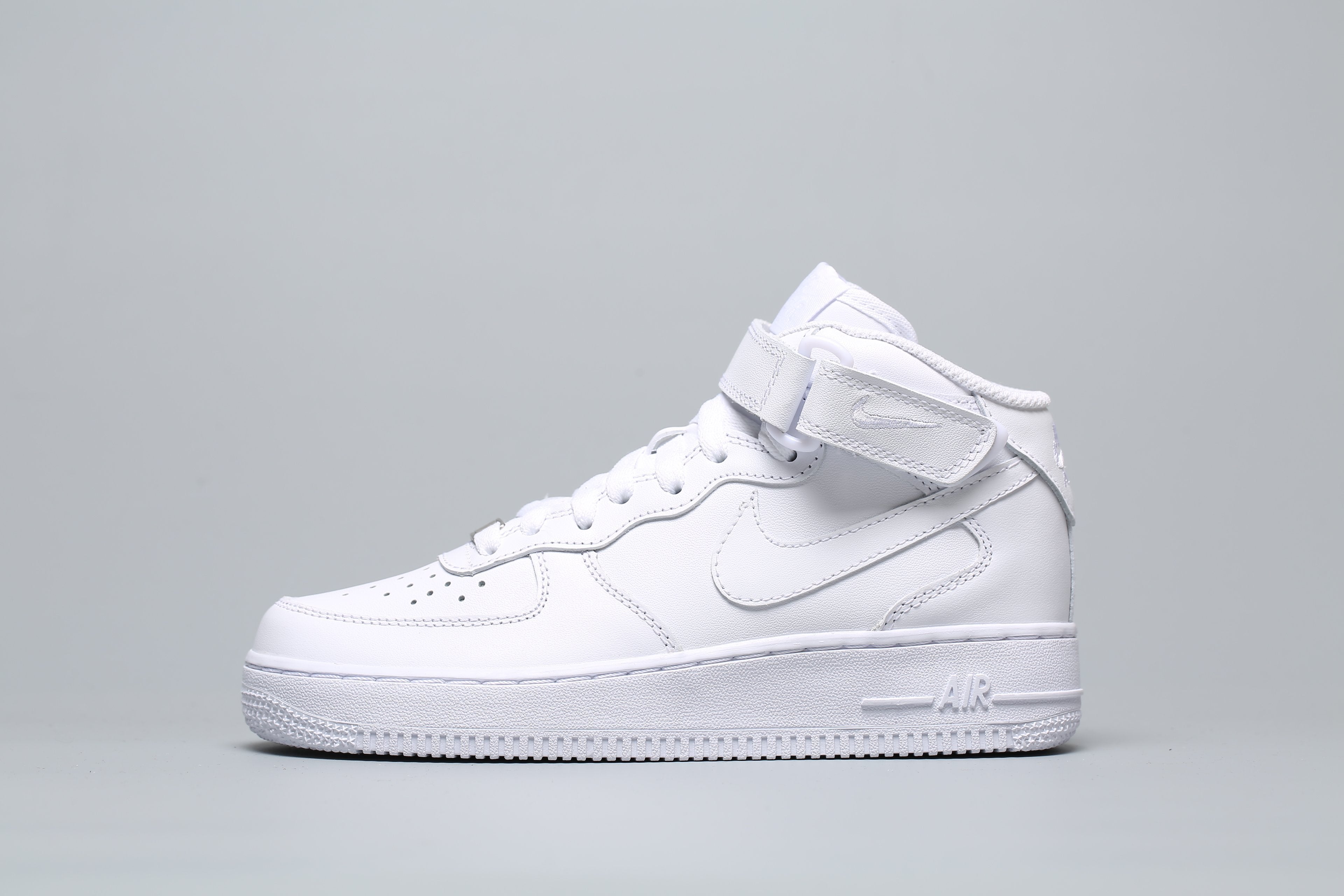 Air Force 1 Mid All White AF1