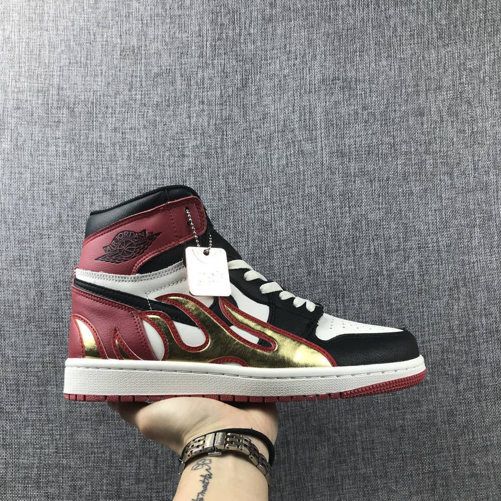 Air Jordan 1 Fire Bred Black Toe Limited AJ1