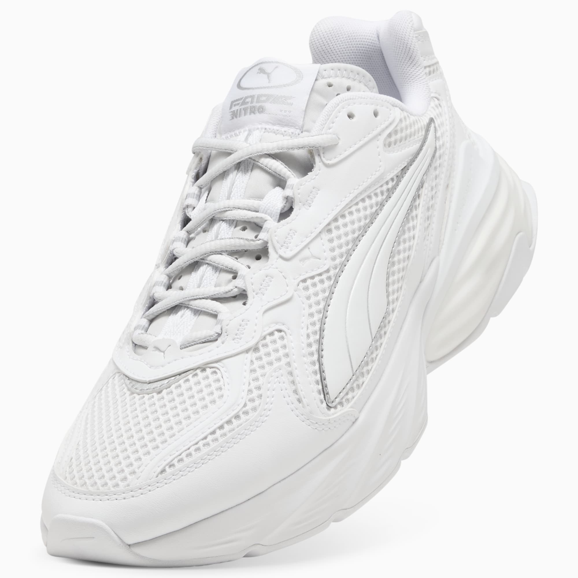 Fade Sneakers