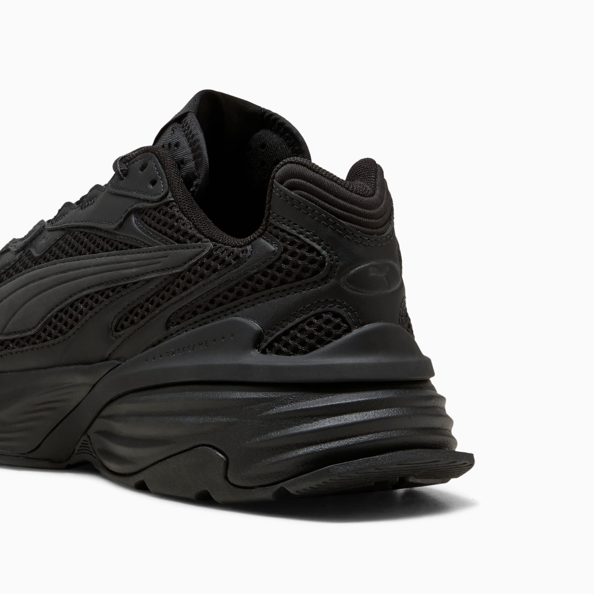 Fade Sneakers