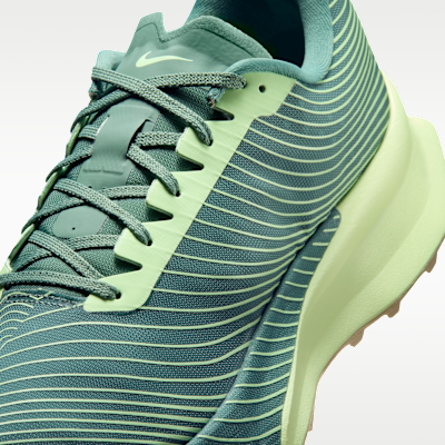 ACG Ultrafly Trail Trail Racing Shoes