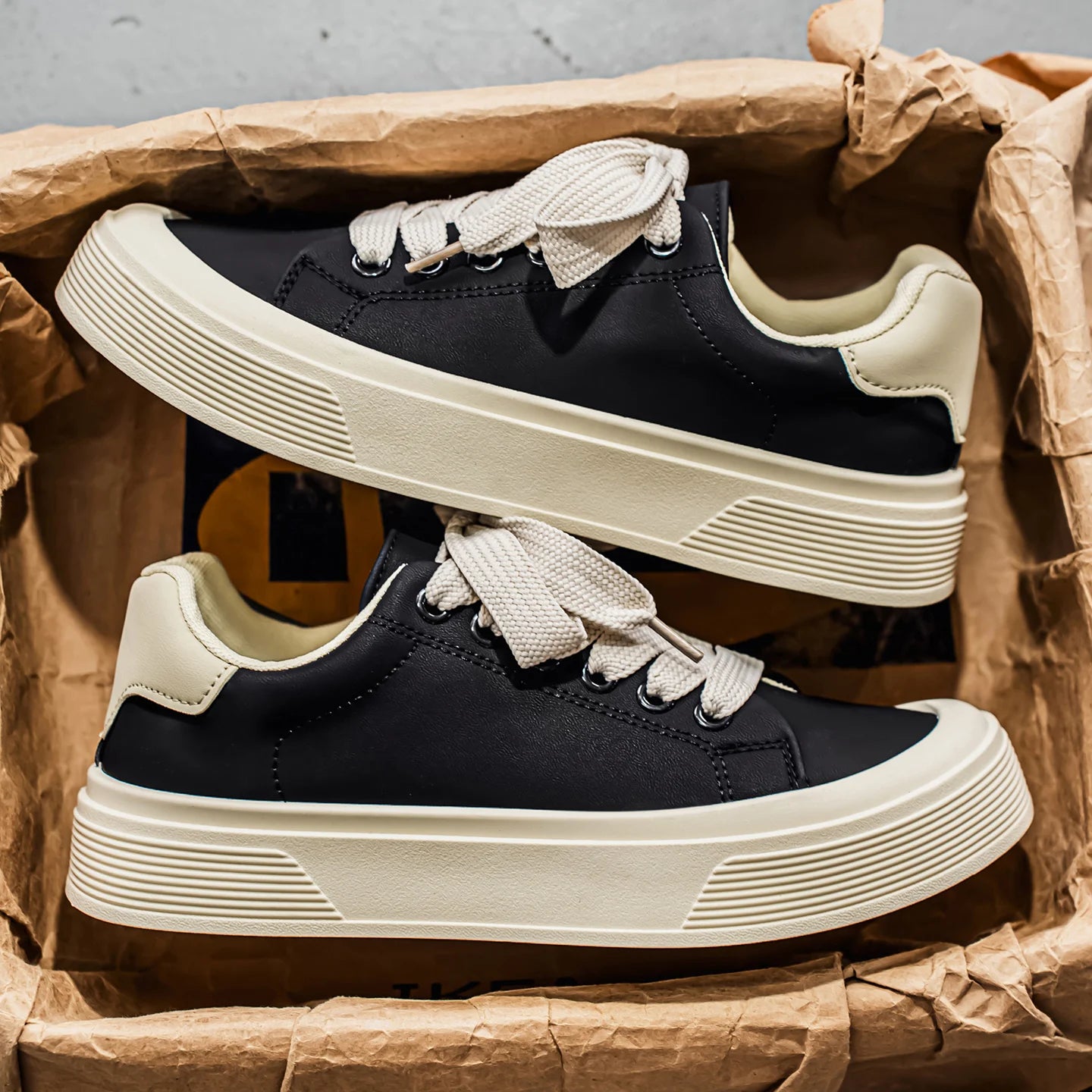 Men's Retro Platform Vulcanized Sneakers – Anti-Slip Lace-Up Casual Running Shoes