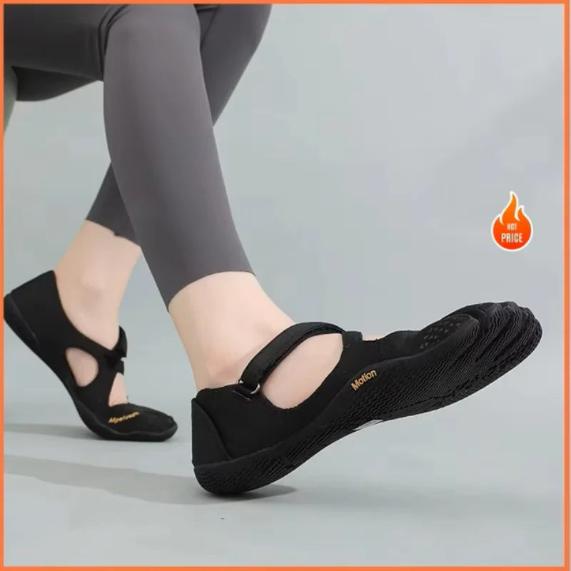 Women's Five Toe Barefoot Shoes – Minimalist Flats for Hiking, Yoga, Gym & Casual Wear