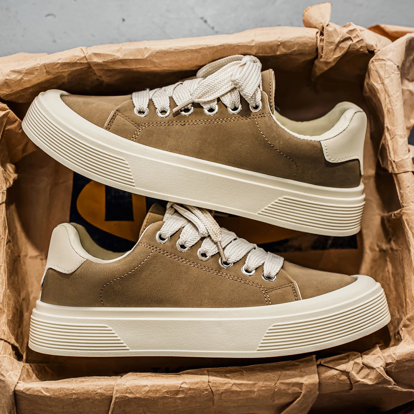 Men's Retro Platform Vulcanized Sneakers – Anti-Slip Lace-Up Casual Running Shoes