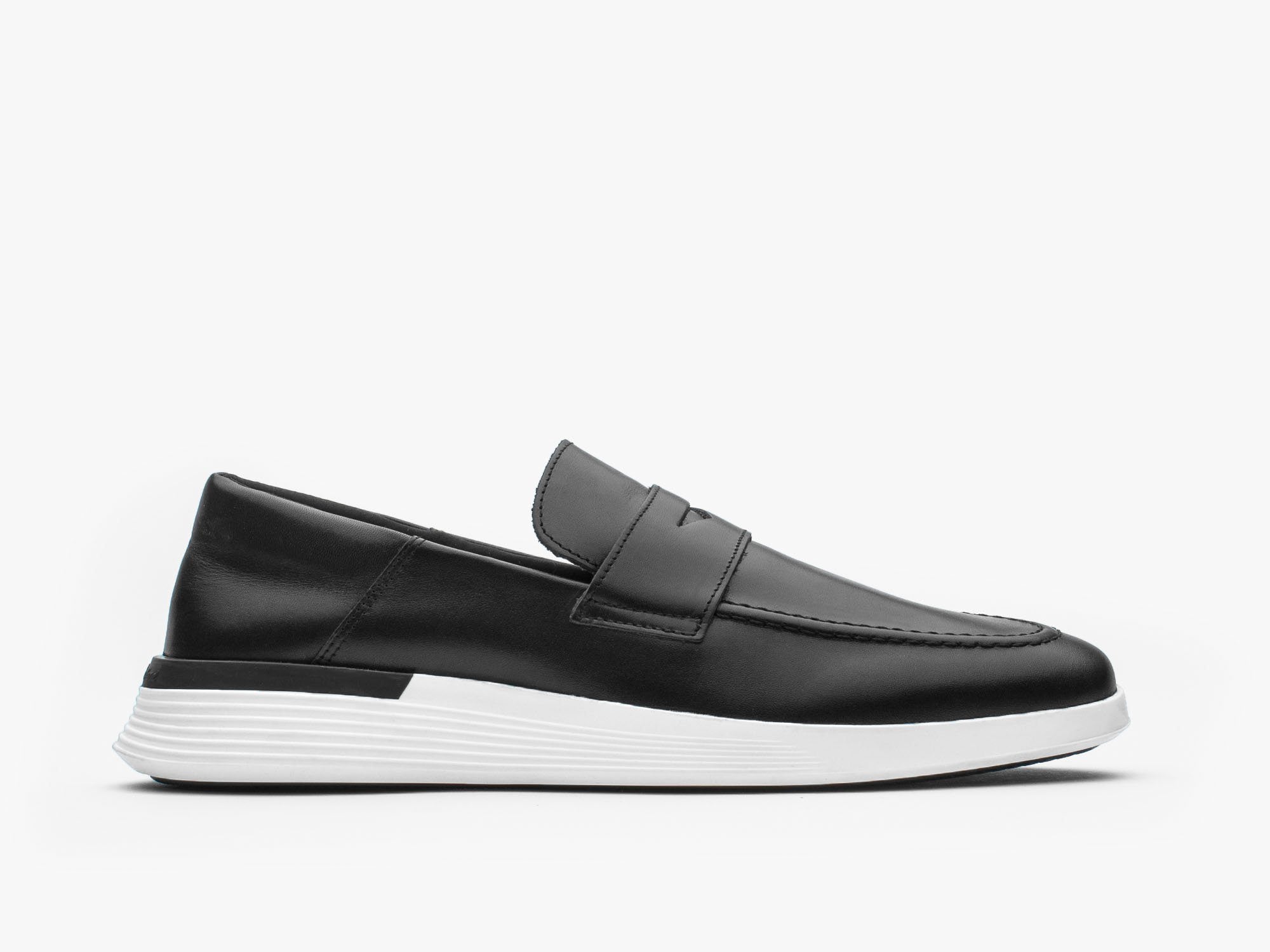 Men's Crossover Loafer Black / White