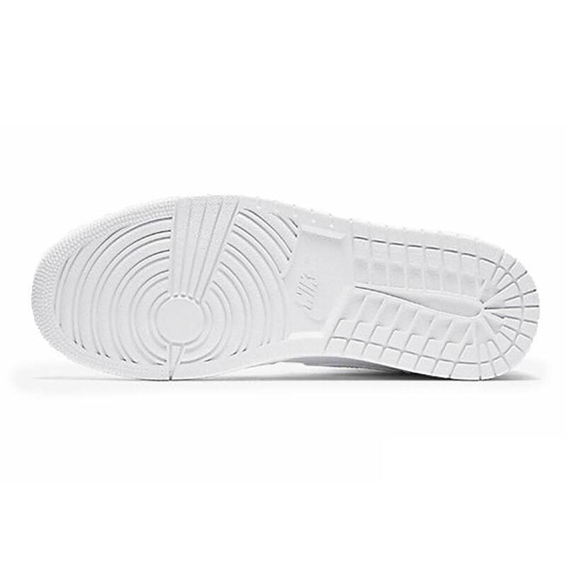 Men's Jordan High Top Basketball Shoes