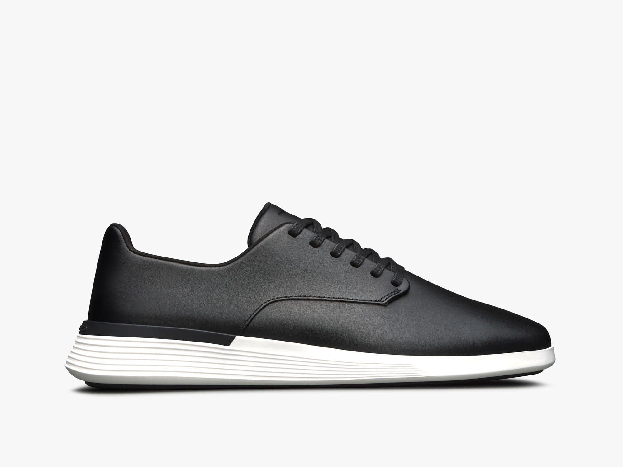 Men's Crossover Derby Black / White